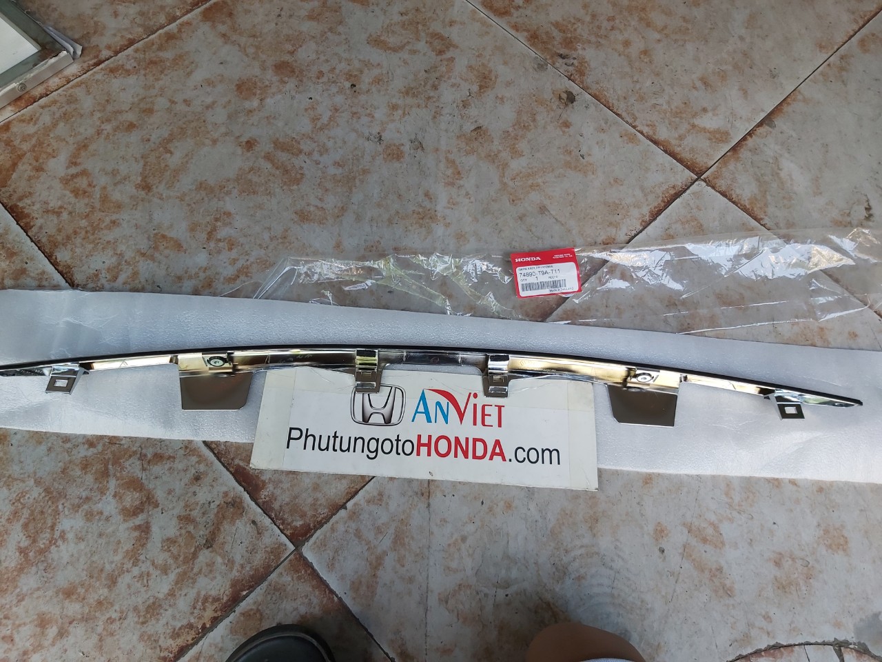 Ốp tay mở cốp xe Honda City